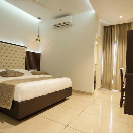 Sulu Residency Hotell Kochi Eksteriør bilde