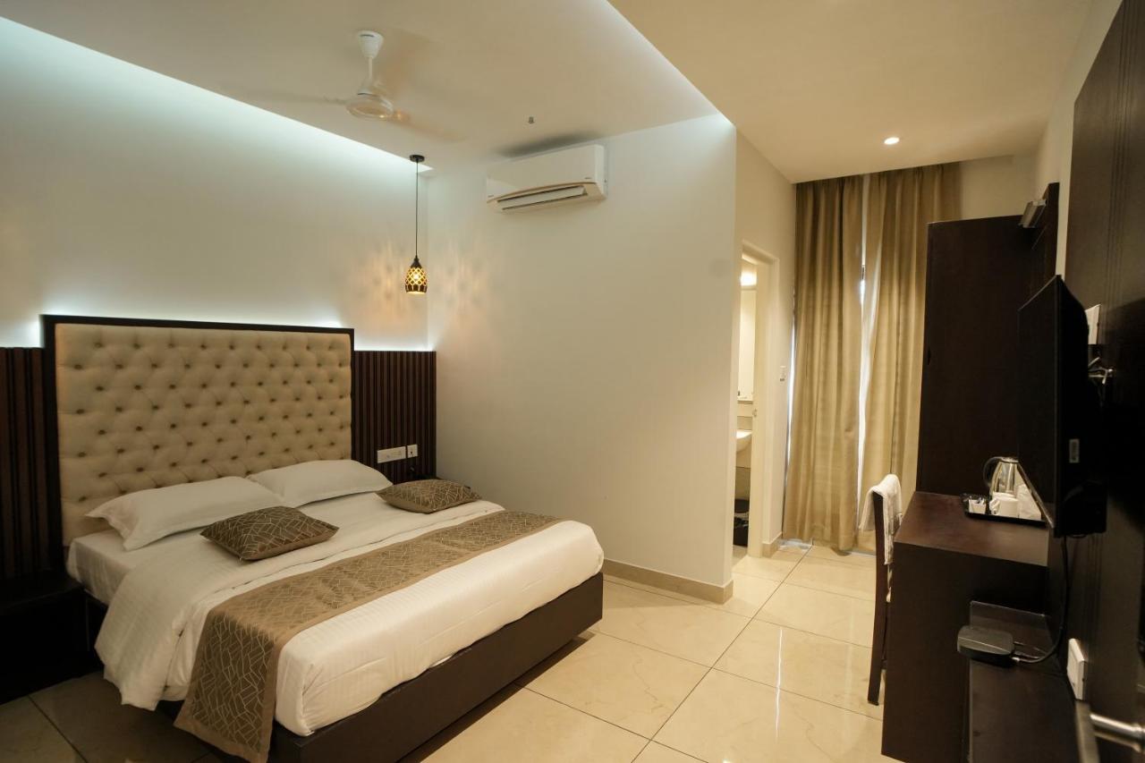 Sulu Residency Hotell Kochi Eksteriør bilde